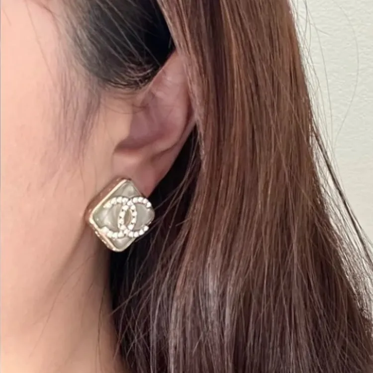 CHANEL Glaze Stud Colored Glaze Stud Earrings Women's Pearl White/Gold-3