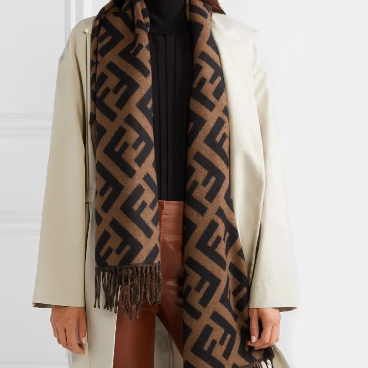 FENDI Jacquard Knit Ff Logo Scarf-3