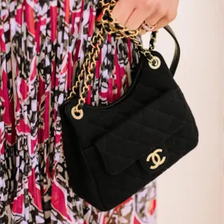 CHANEL 23C Spring HOBO Wool Jersey Knitted Fabric Shoulder Bag, Crossbody Bag Trumpets Women's Black-4