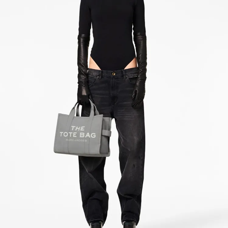 MARC JACOBS The Medium Tote Wolf Grey-5