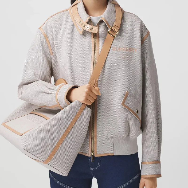 Burberry Canvas With Leather Tote Bag Shopping Bag Pocket Handbag Medium Size Women's Soft Yellow Brown/Warm Sand-4