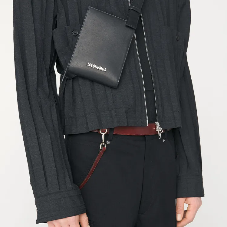 Jacquemus Leather Small Square Bag, Camera Bag, Crossbody Bag Unisex Black-5