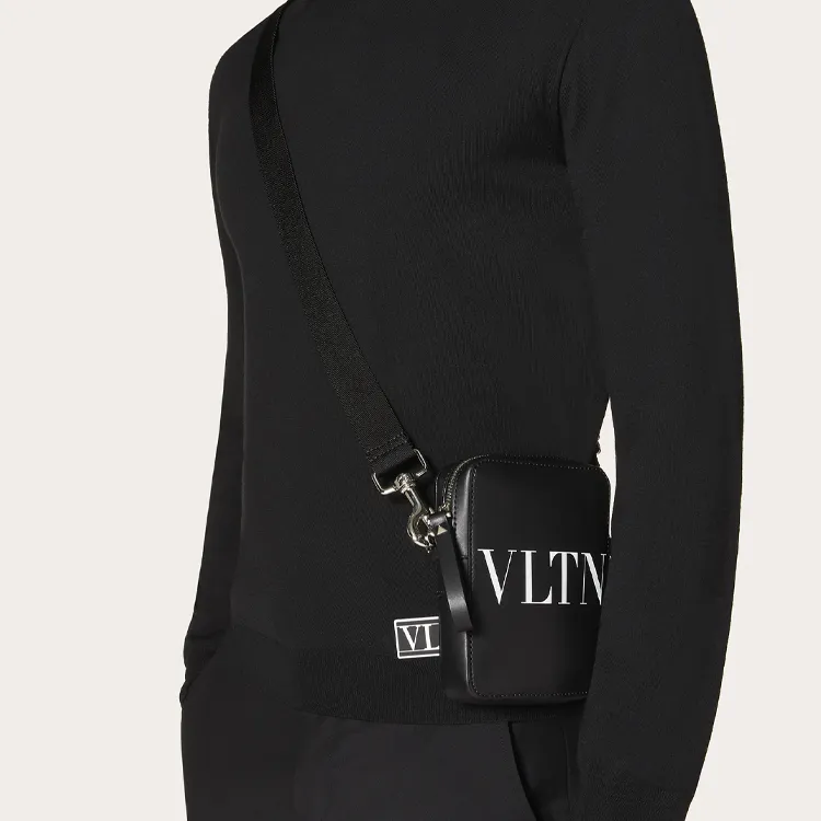 Valentino Calfskin Messenger Bag Shoulder Bag Crossbody Bag Small Size Men's Black-4