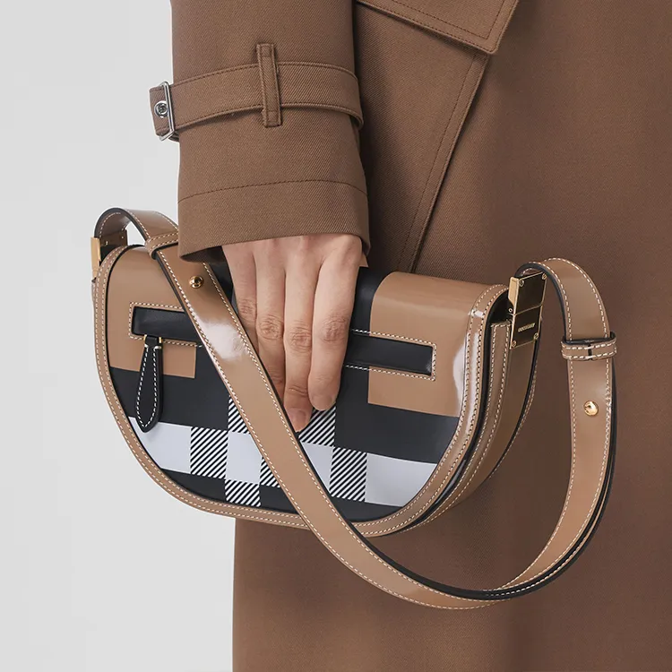 Burberry Olympia Calfskin Shoulder Bag, Crescent Bag, Portable Crossbody Bag, Shoulder Bag Women's Black White-3