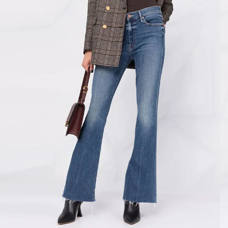 MOTHER The Weekender Fray Jeans-4