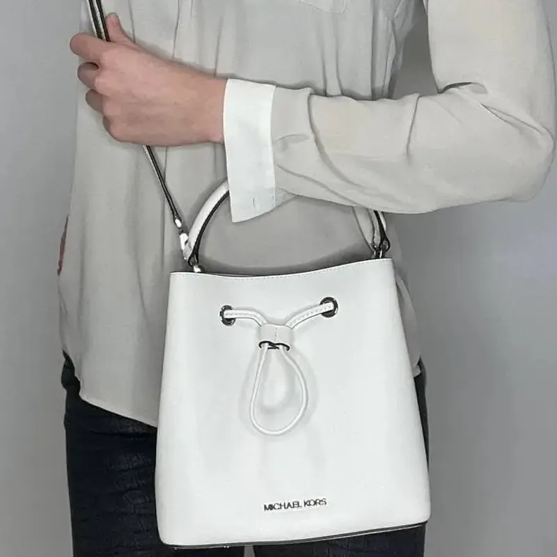MICHAEL KORS Suri Leather Bucket Bag, Shoulder Bag, Crossbody Bag, Handbag Trumpets Women's White-1