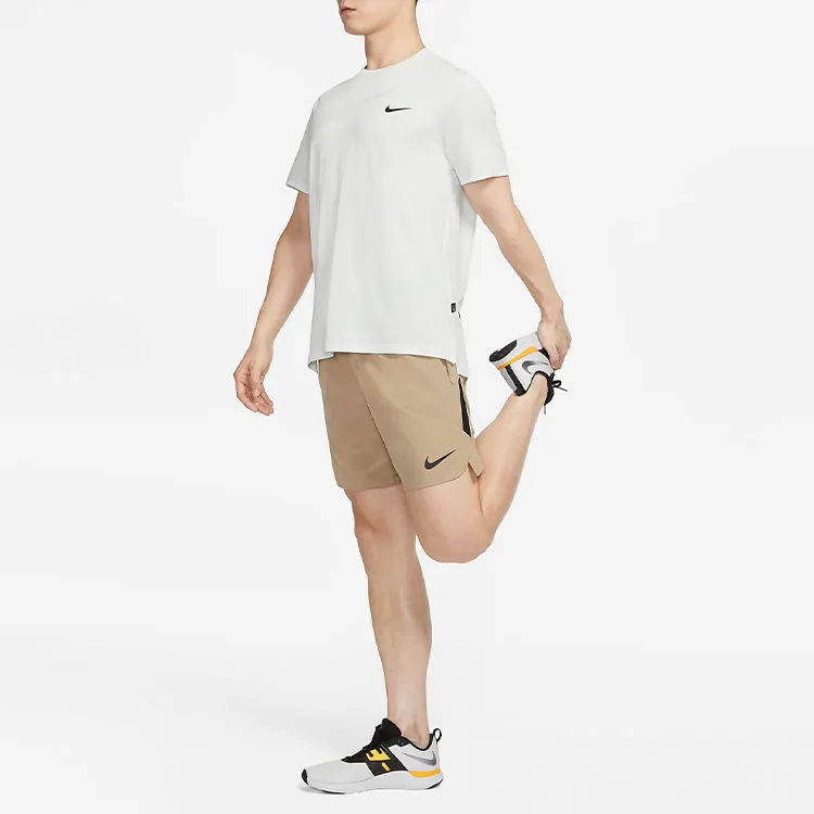 Nike T Shirt Men's Mountain Peak White-1