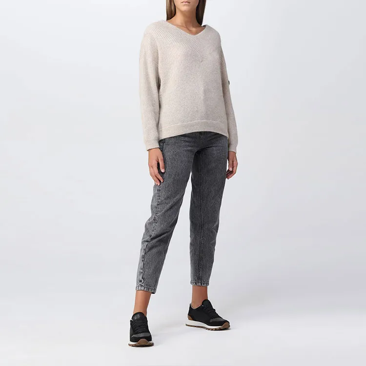 Brunello Cucinelli Bead Detailed V Neck Sweaters-3