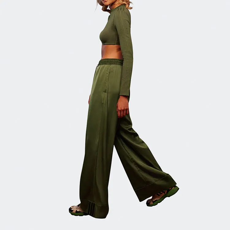 Adidas Ivy Park Halls Of Ivy Long Sleeve Crop Top Wild Pine-4