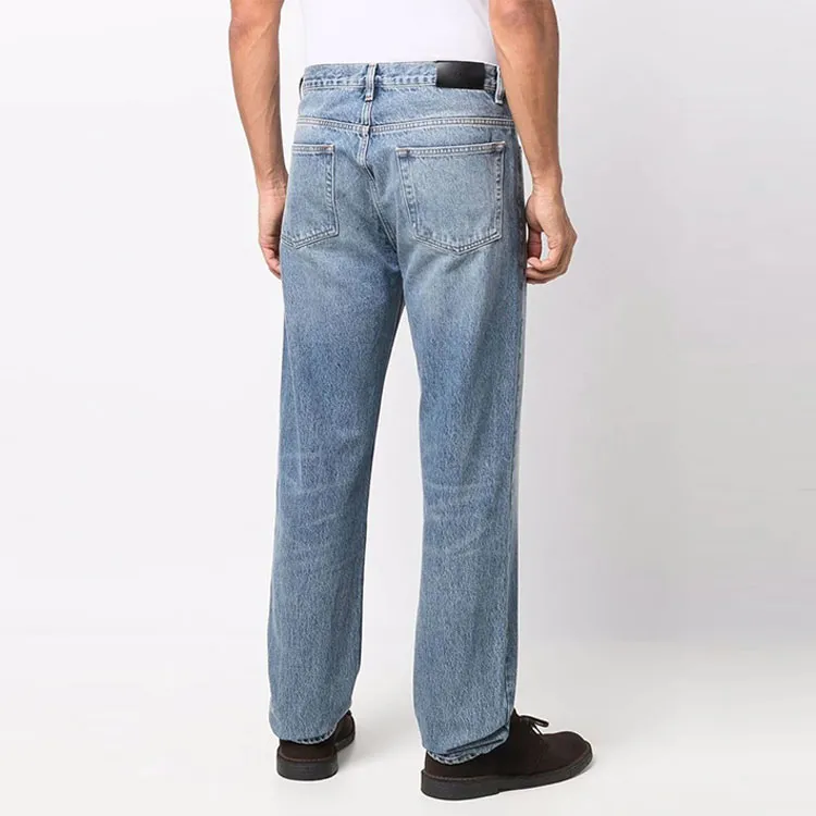 FRAME Clean Straight-Leg Jeans-3
