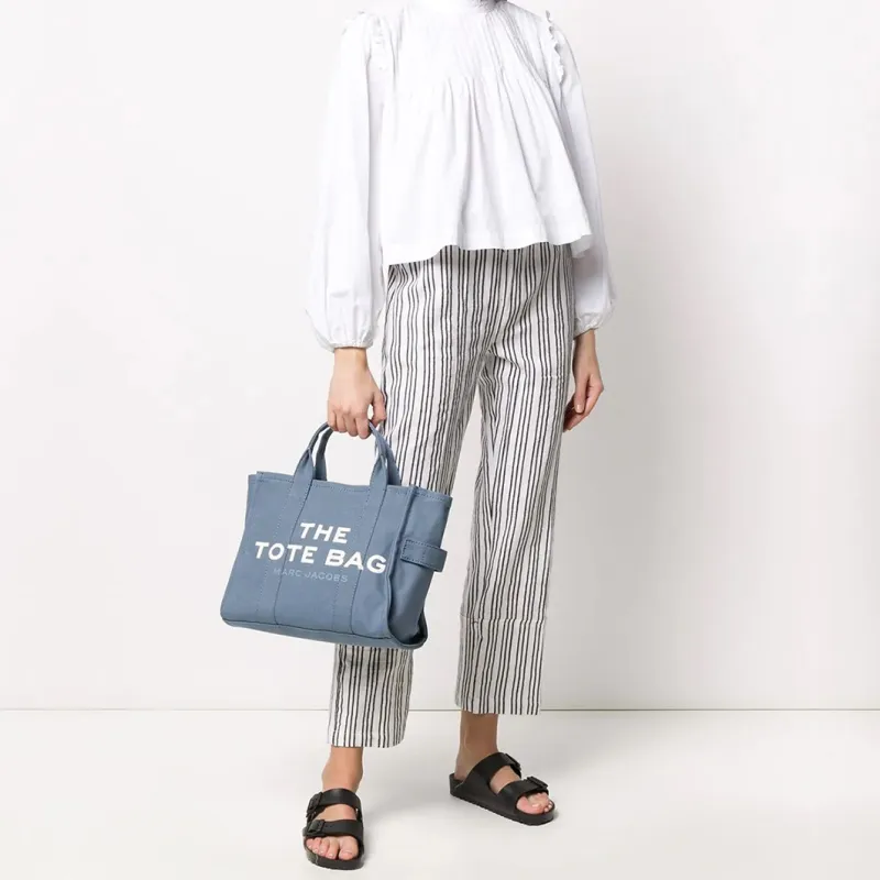 MARC JACOBS The Medium Color Tote Blue Shadow-7