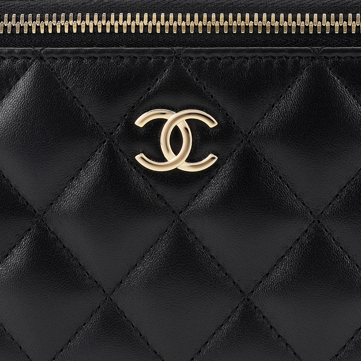 【コグマさん専用】 CHANEL Cow Leather Messenger Bag Half-Moon Bag Saddle Bag