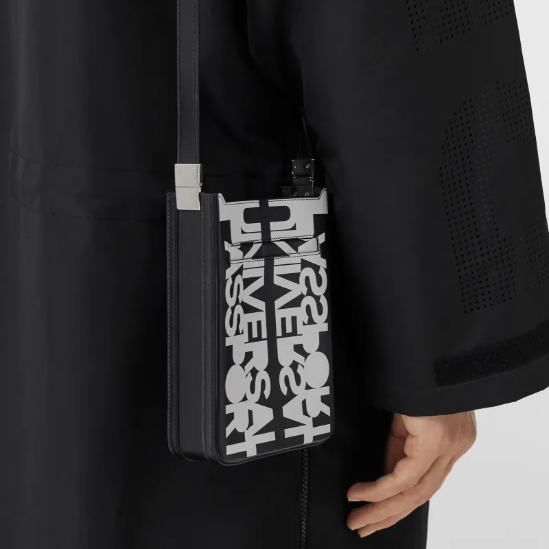 Burberry Riccardo Tisci Edition Slogan Messenger Bag Black-8
