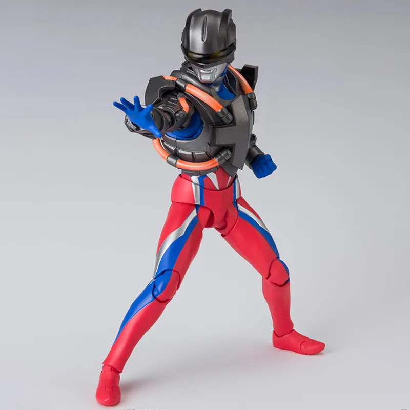 BANDAI Ultraman Zero Ultraman Ginga Battle Collection S.H.Figuarts Training Armor Ultraman Action Figures 15cm-2