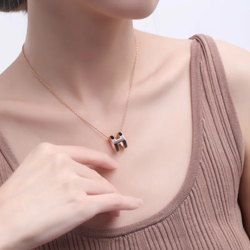 HERMES Mini Pop H Pendant Noir-4