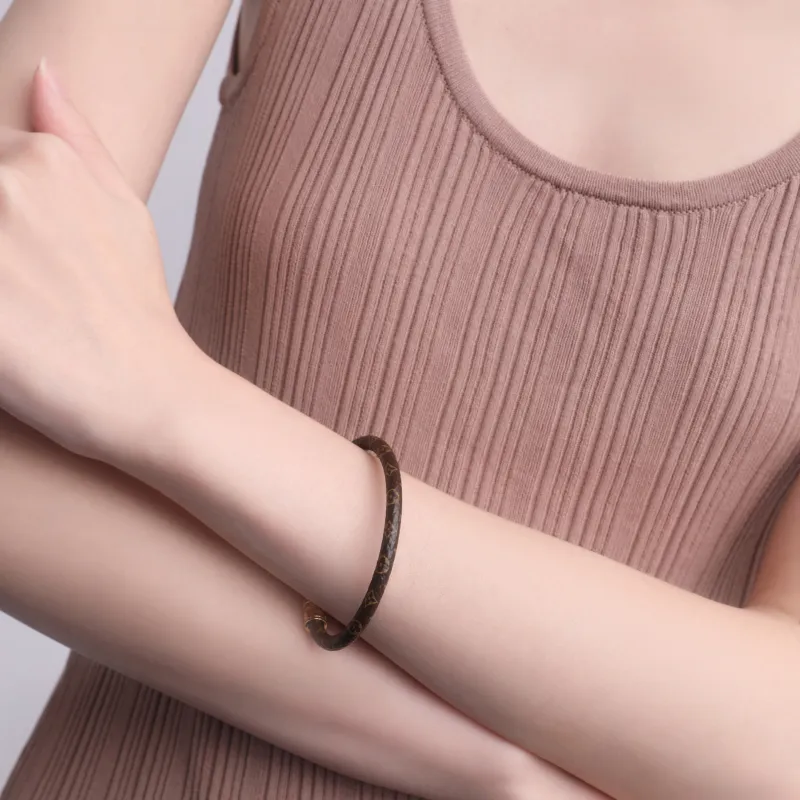 LOUIS VUITTON Confidential Bracelet Monogram-4