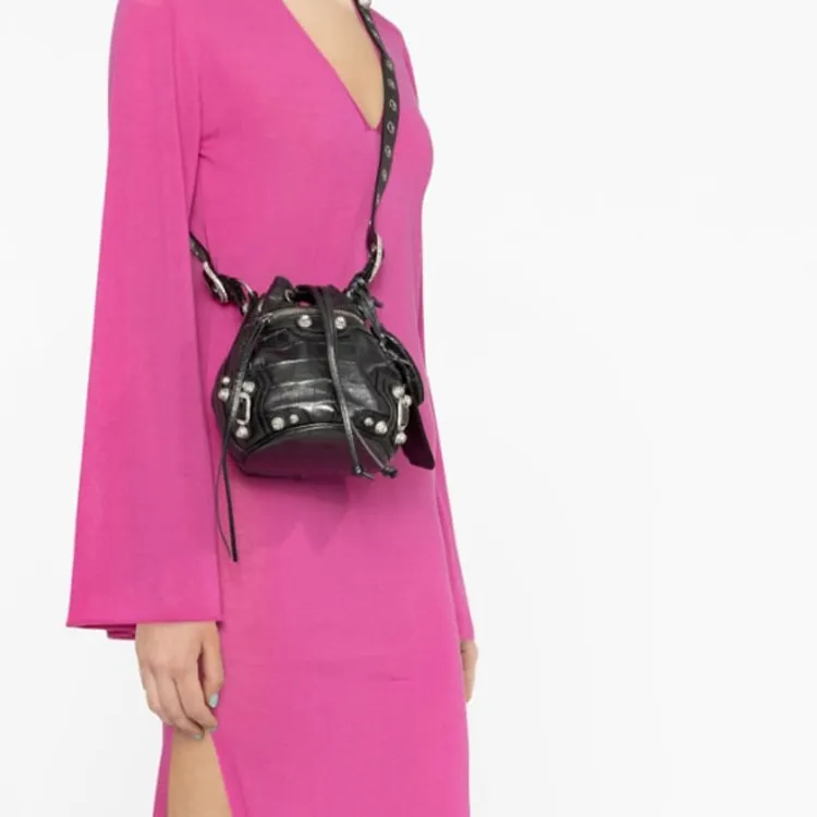 Balenciaga Le Cagole Calfskin Bucket Bags Shoulder Bag Crossbody Bag Extra Small Women's Black-4
