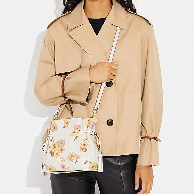 COACH Andy Cow Leather Drawstring Bag Crossbody Bag Medium Size Women's Chalk White-3