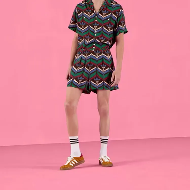 GUCCI X Adidas Trefoil Print Shorts-2