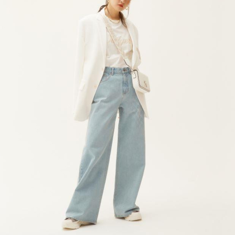 【MLB】 Women's Varsity Logo Wide Denim Pants upload_11191acf3c714ac79242e0b