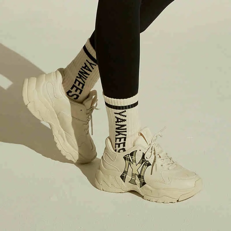 MLB Big Ball Chunky New York Yankees Wear Resistant Lightweight Height Increasing Low Top Chunky Sneakers Unisex Beige-6