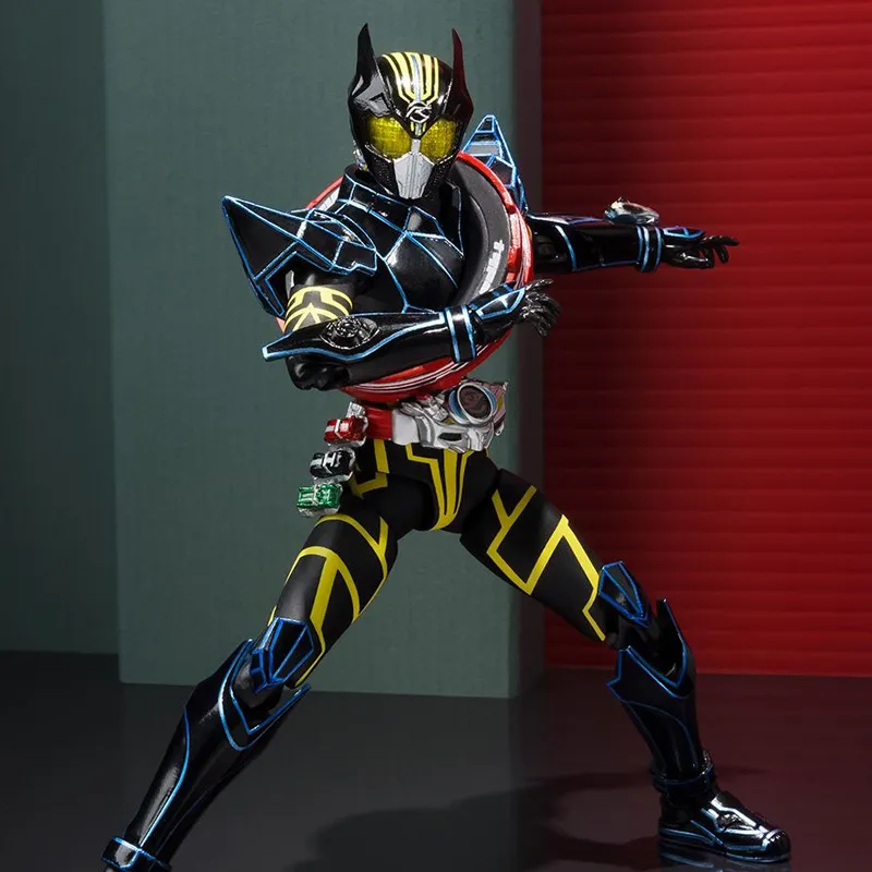 BANDAI Kamen Rider Drive Kamen Rider Drive Future, Yellow Driver, Movie Edition Scale Figures-1