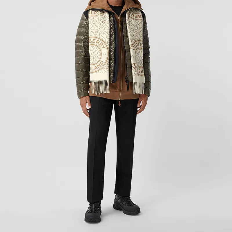 Burberry Knit Scarves Women's White-3