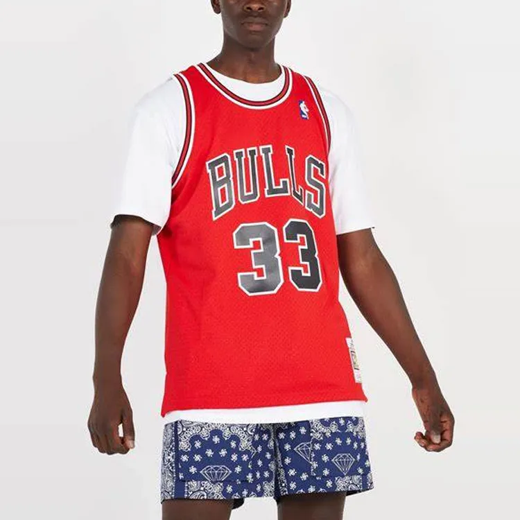 Mitchell & Ness Chicago Bulls Road 1997 98 Scottie Pippen Swingman Jersey-2