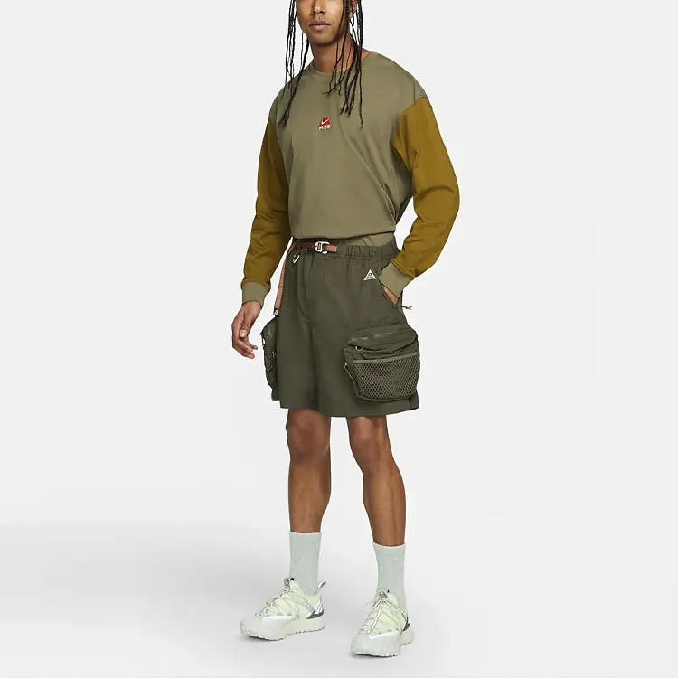 Nike Acg Snowgrass Cargo Shorts-2
