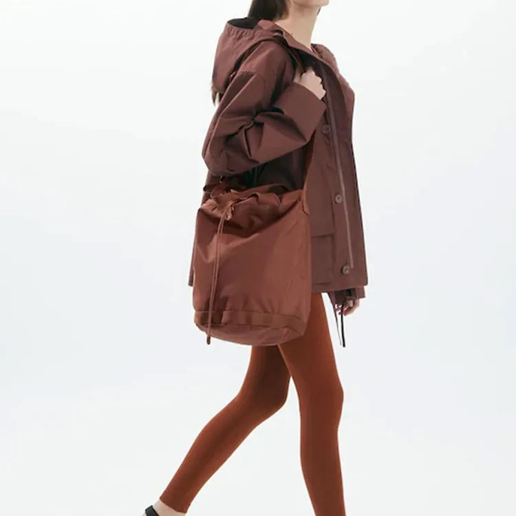 UNIQLO U Collection Polyamide Bucket Bag Handbag Shoulder Bag Crossbody Bag Regular Unisex Light Brown-3