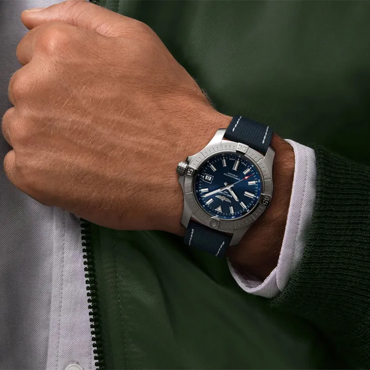 Breitling Men Avenger Watch-4