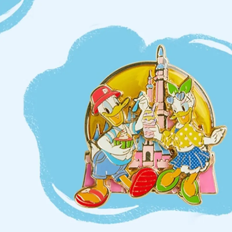Disney Mickey Mouse And Friends Summer Fun Collection Donald Duck Daisy Badge IP Merch Shanghai Disney-2