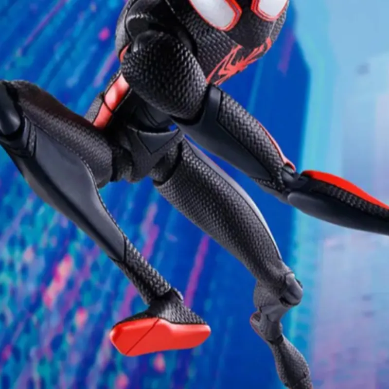 BANDAI SHF Spider Man Parallel Universe Spider Man Miles Morales Hobby Model 15.5cm-4