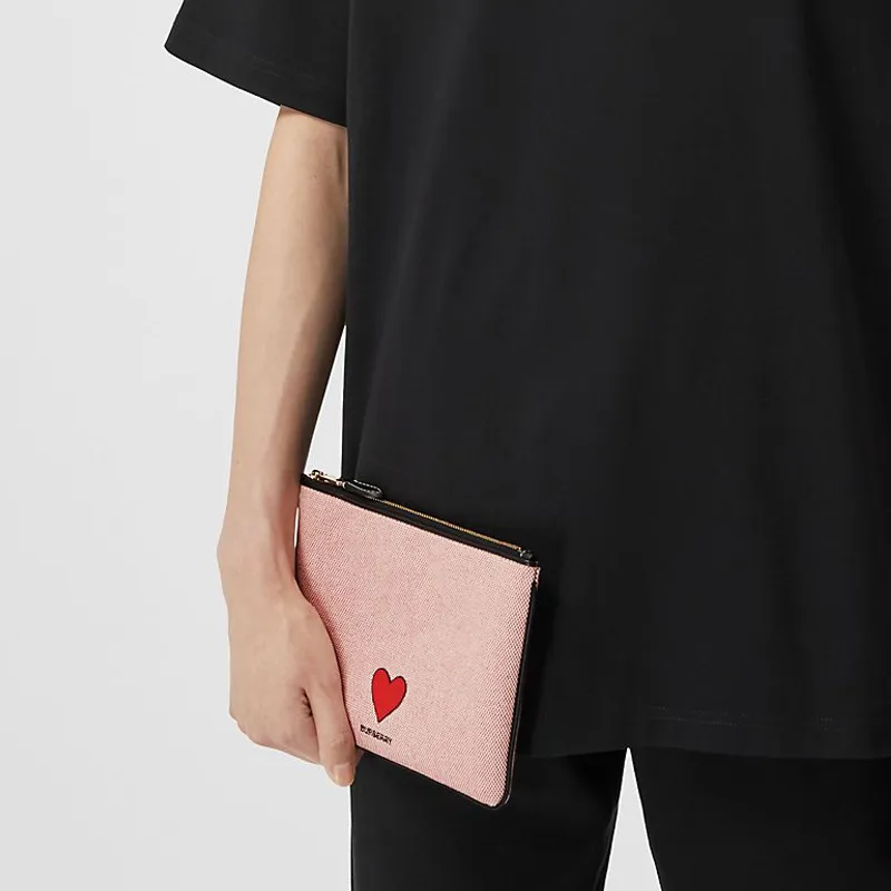 Burberry Clutches-2