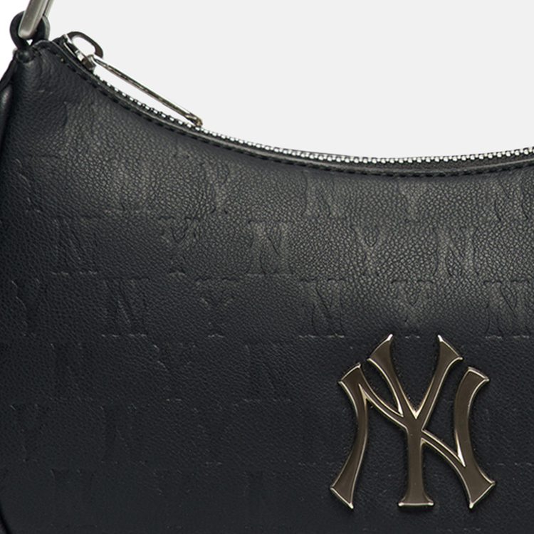 [MLB] Monogram Embo Hobobag ★すぐ品切れ★ Classic MONOGRAM Jacquard Hobo Bag NEW YORK YANKEES - MLB KOREA