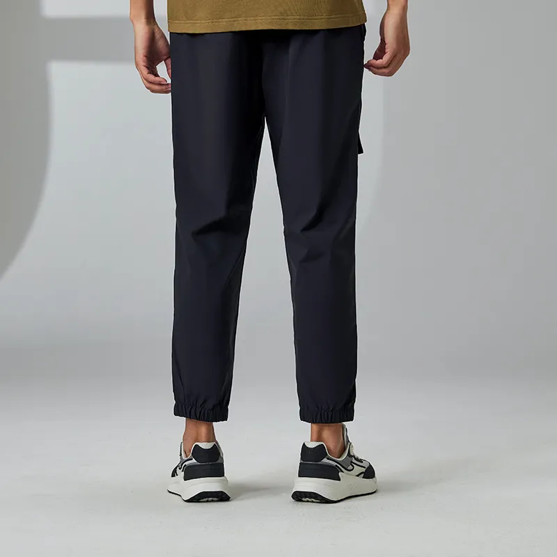 Erke Cargo Pants Men Jet Black-6