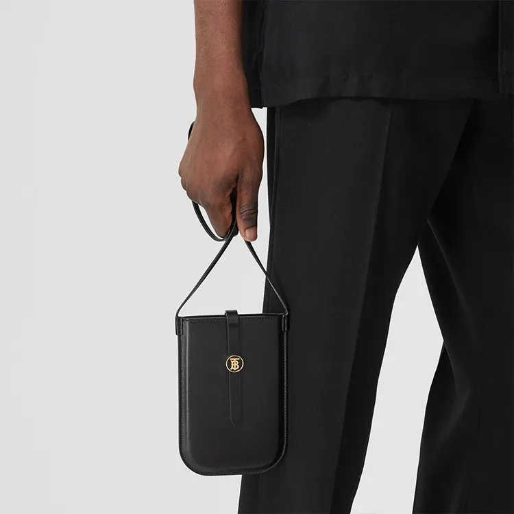 Burberry Leather Cell Phone Pouch Shoulder Bag Crossbody Bag Unisex Black-9