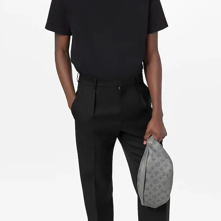 Lv Discovery Bumbag-6