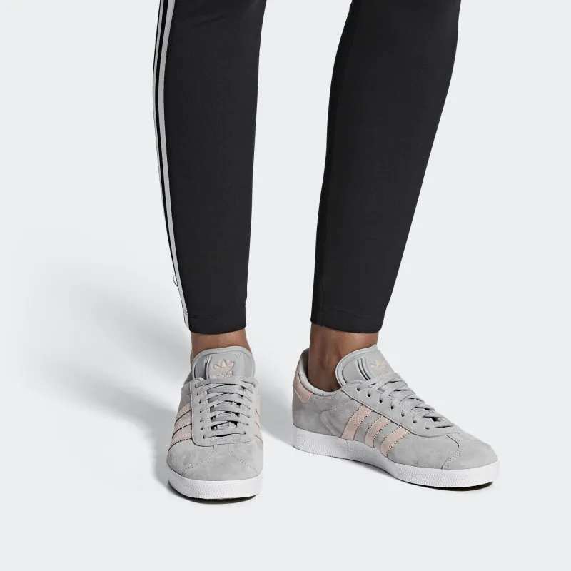 Adidas Originals Gazelle Lightweight Coverage Low Top Skateboard Shoes Women's Cool Gray-5