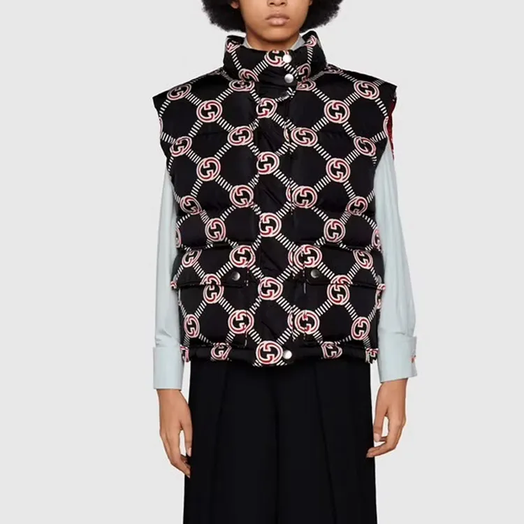 GUCCI Interlocking G Down Vest Black-3