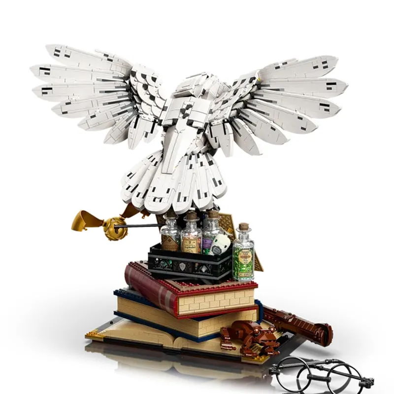 LEGO Harry Potter Hogwarts Icons Collectors Edition Set 76391-3