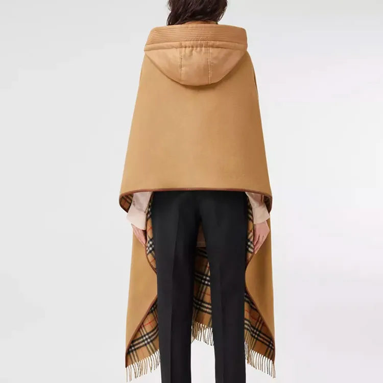 Burberry SS22 Cloaks Women's Archive Beige-3