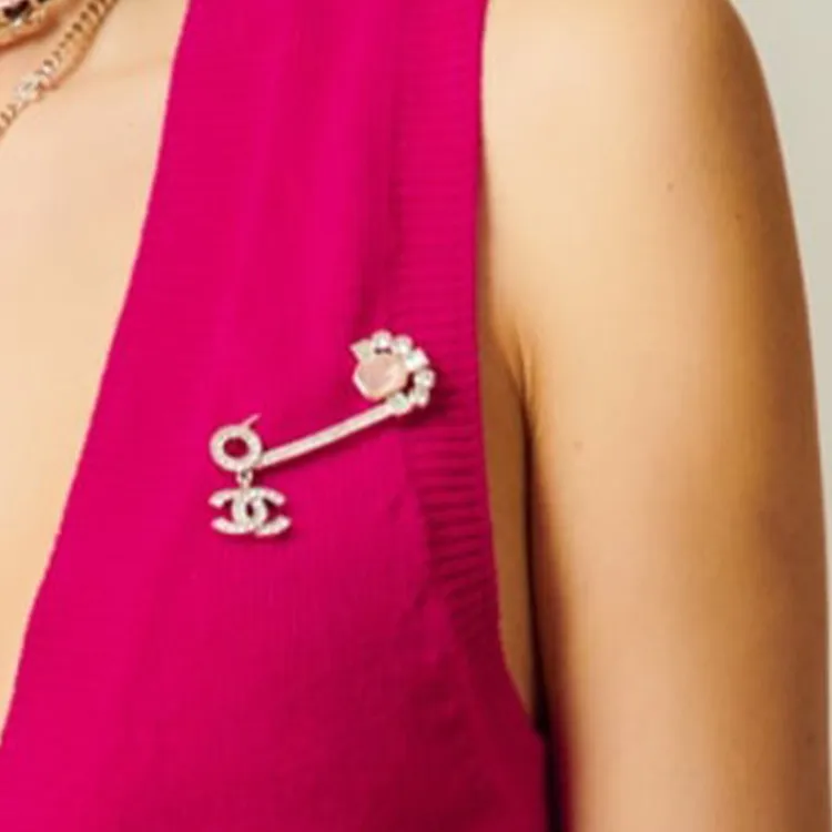 CHANEL Brooches Women's Pink-3