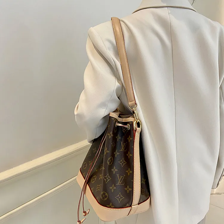 Luxury Care Artisan Workshop Bag Straps-4