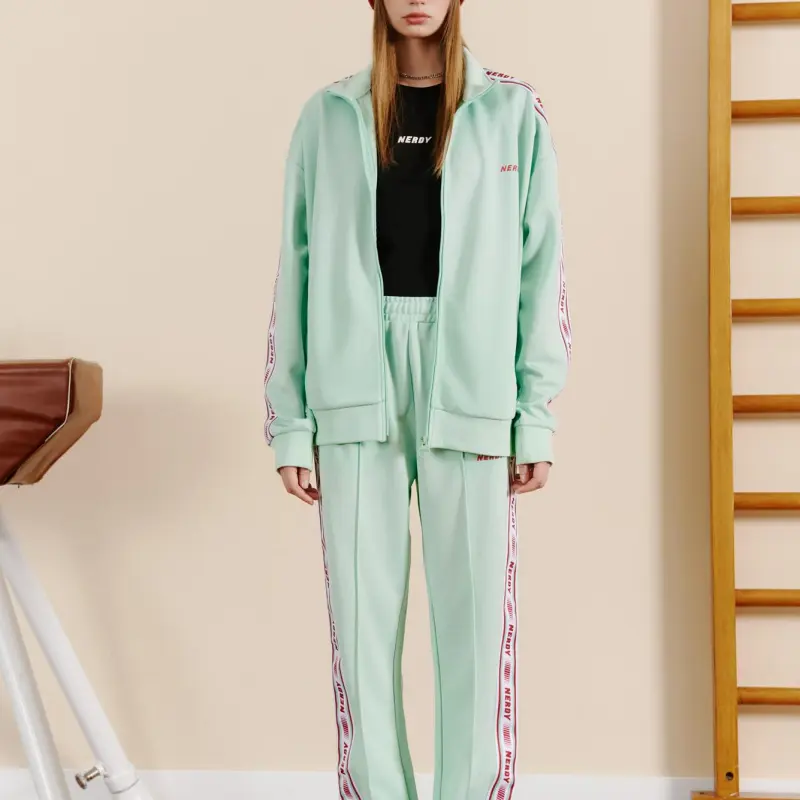 NERDY 22 Knitted Sweatpants Unisex Green-2