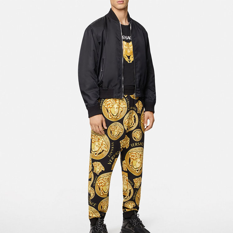 Medusa Lumière Haze Decanter Black | VERSACE US