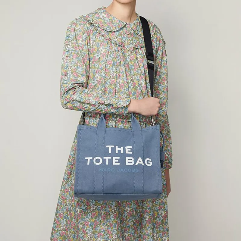 MARC JACOBS The Medium Color Tote Blue Shadow-9