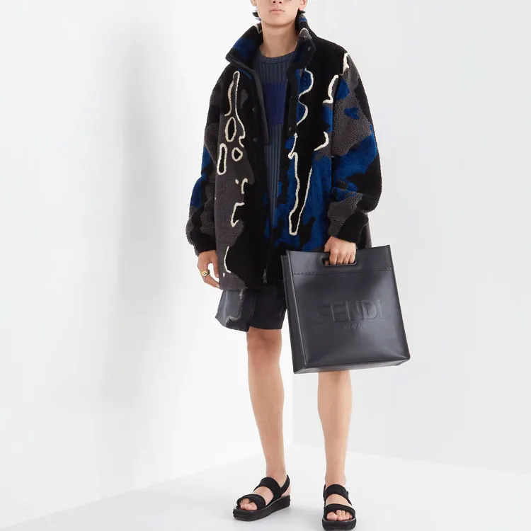 FENDI Casual Shorts Men Black-2