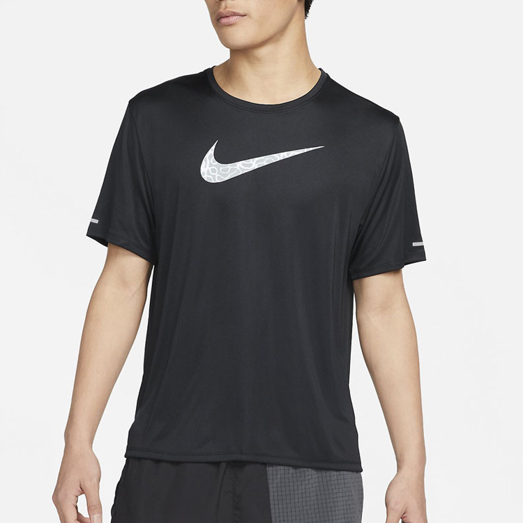 Nike T-Shirts Men Black XL - POIZON