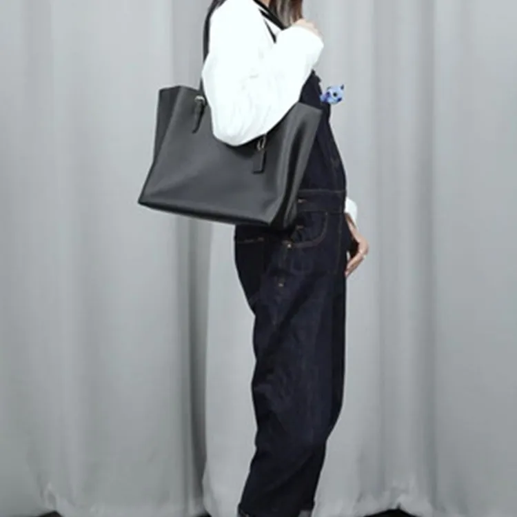 COACH Mollie Leather Tote Bag, Shopping Bag, Handbag, Shoulder Bag Large Size Women's Black-5
